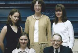 Alumna Makes Plans to Create a Third Family Scholarship Through Her Estate